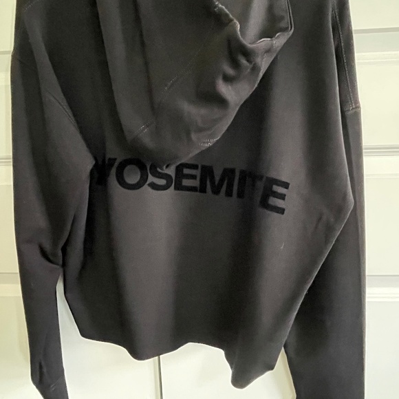 James Perse Black Cropped YOSEMITE Hoodie ~ Women’s Size 4 (fits like an XL) - Picture 6 of 14